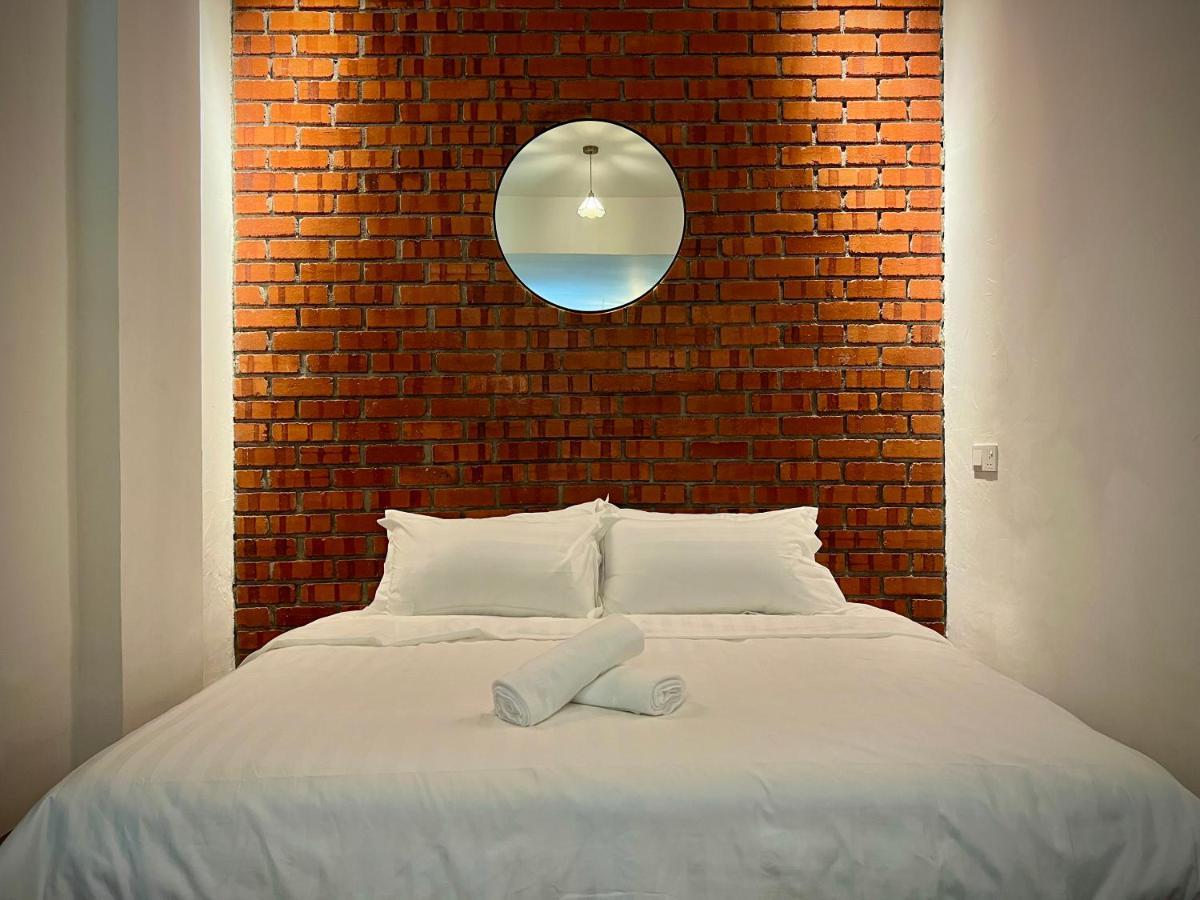 Dosomething Guest House 8 Ipoh Buitenkant foto